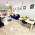 Yellow Lloret Apartment Lloret de Mar