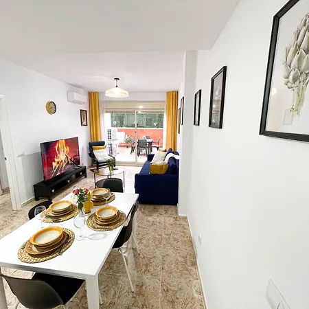 Apartment Yellow Lloret Lloret de Mar