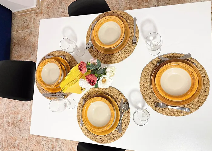 Yellow Lloret Apartament