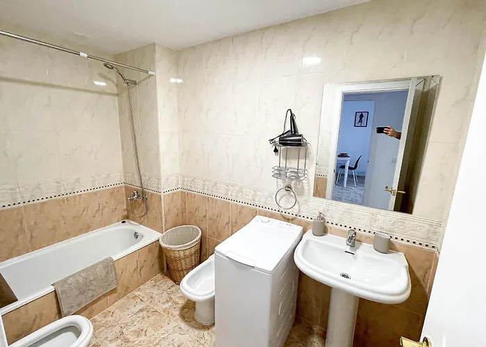 Yellow Lloret * Lloret de Mar