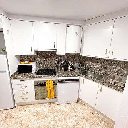 Yellow Lloret Apartman